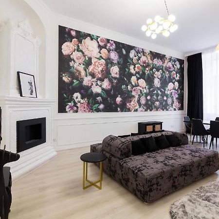 Leogrand Apartments On Lychakivska 3 리비프 외부 사진